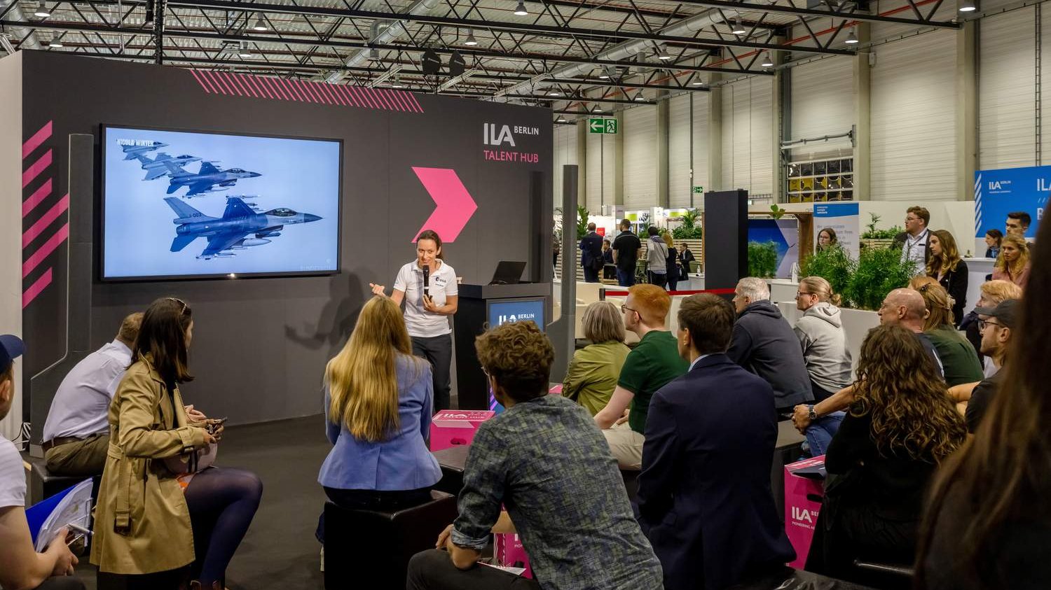 ILA Berlin Talent Hub Karrierebühne mit Young Professionals